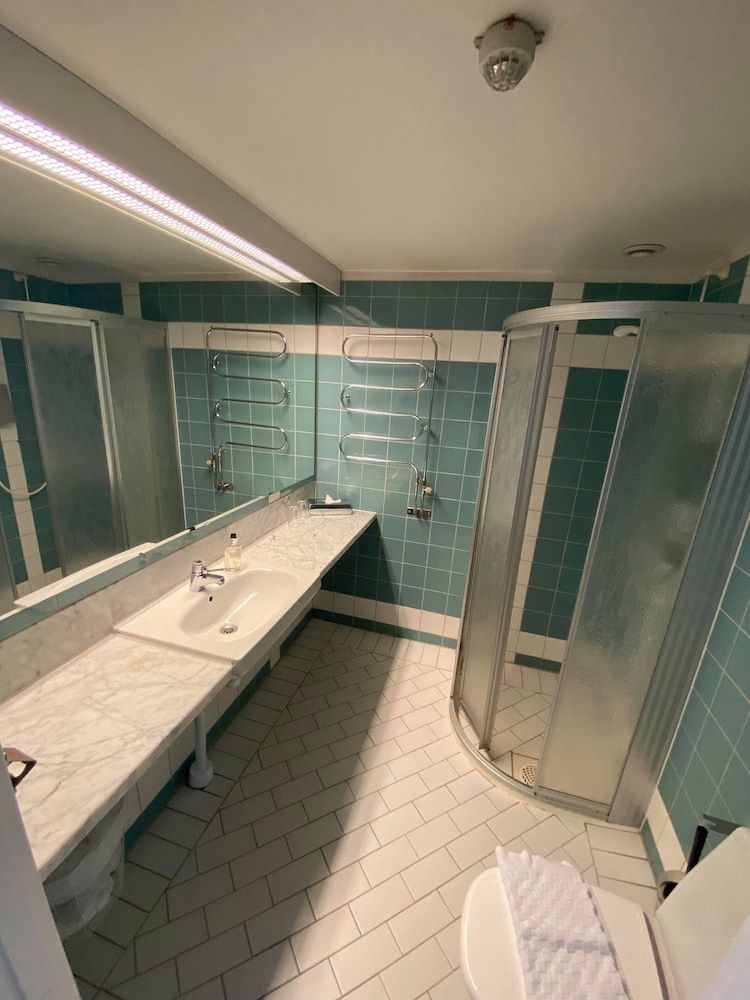 Hotell Alfred Nobel Family Quadruple Room 4