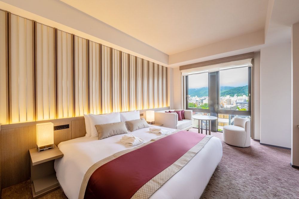 THE GATE King Room (Corner Suite), Non Smoking