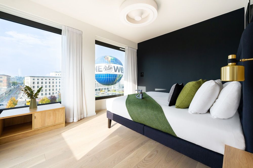 undefined Wilde Aparthotels, Berlin, Checkpoint Charlie 10