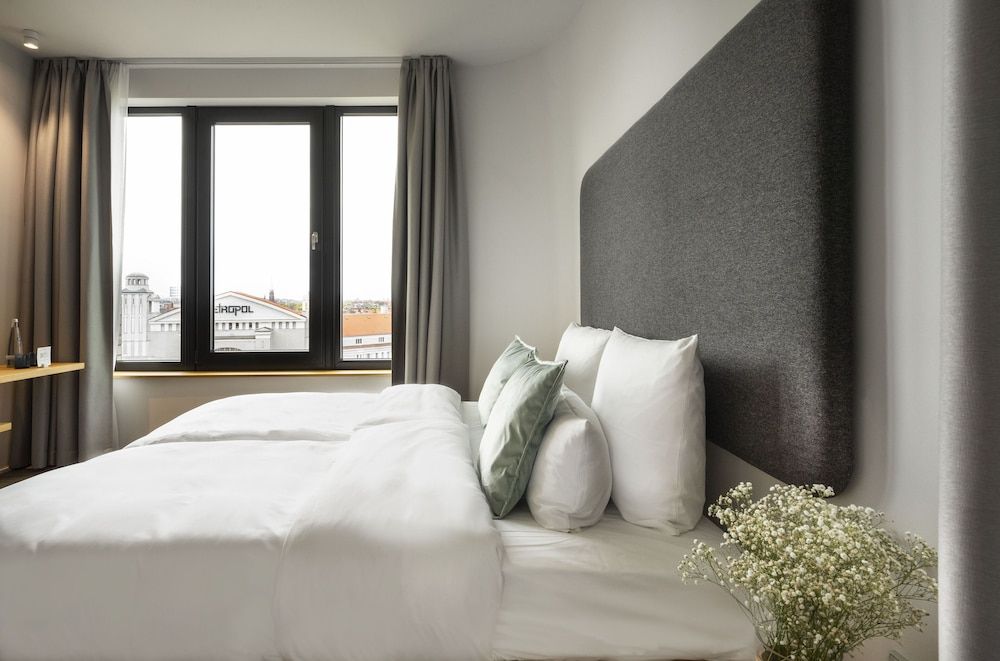 Numa Berlin Drift Large Studio with Kitchenette 6