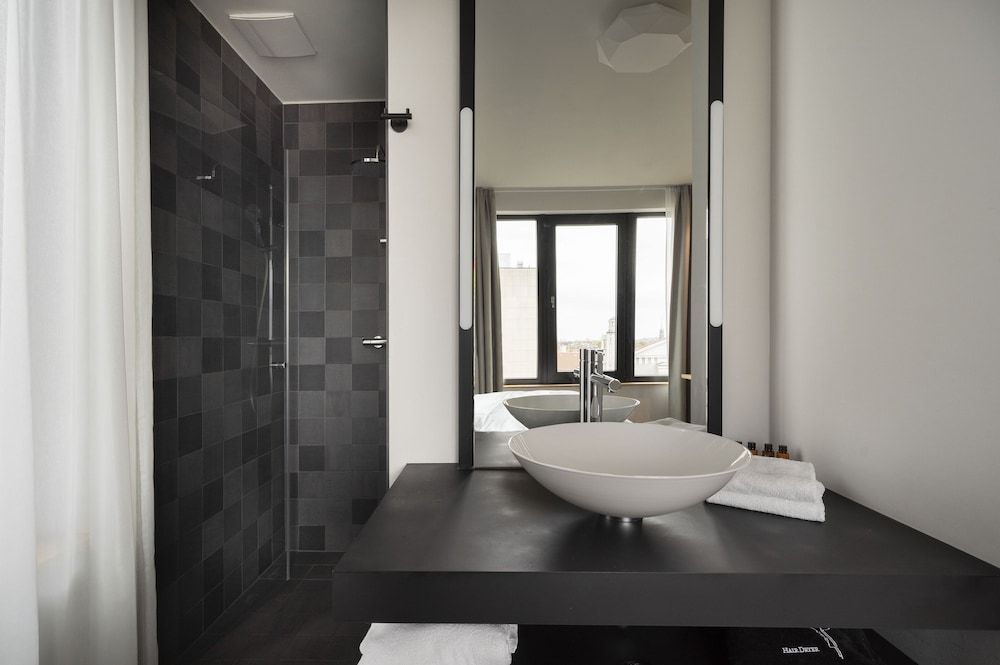 Numa Berlin Drift Large Studio with Kitchenette 17