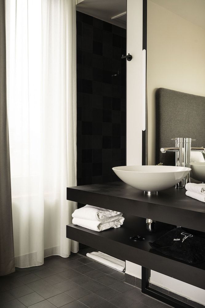 Numa Berlin Drift Large Studio with Kitchenette 18