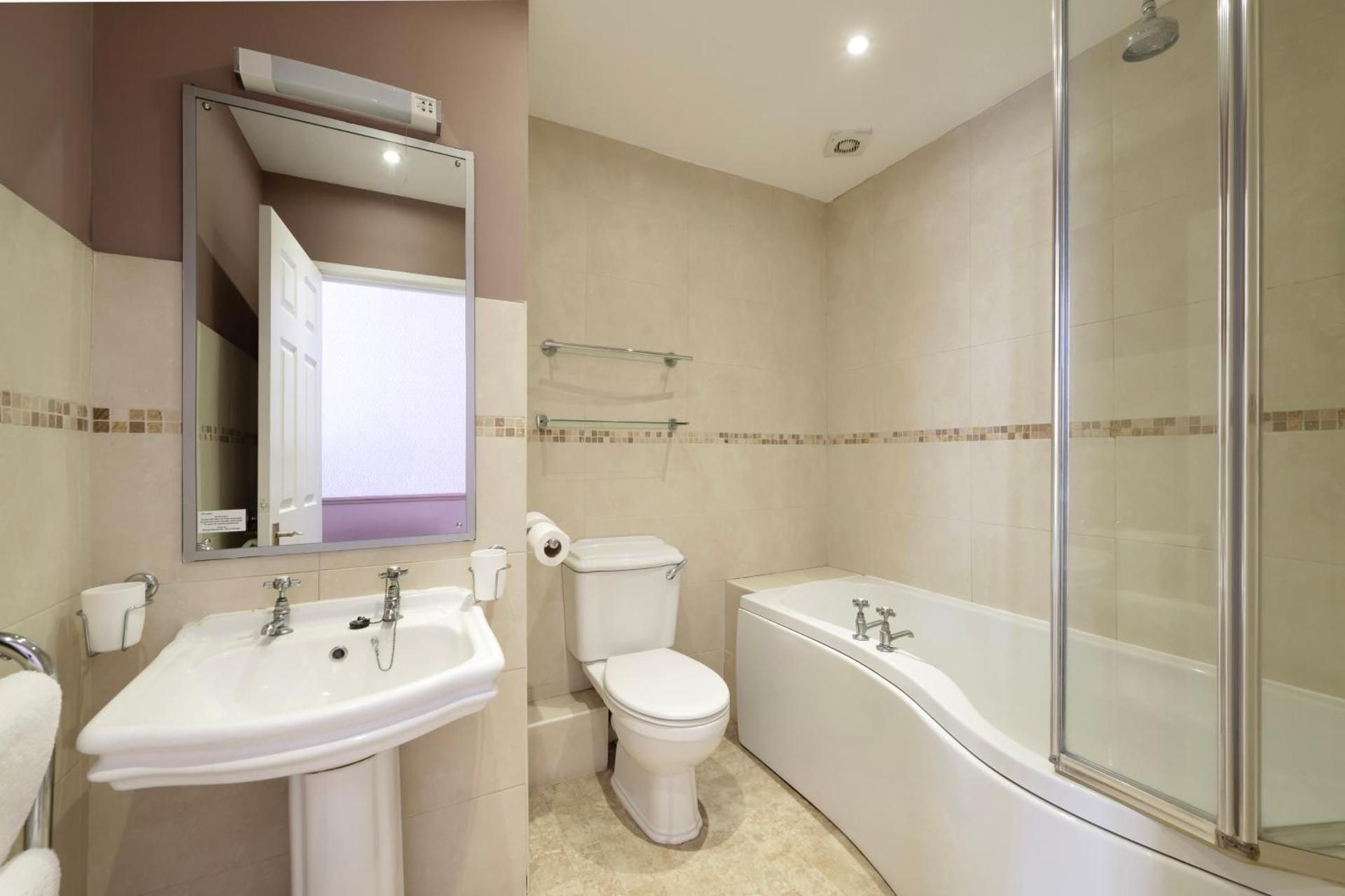 undefined The Royal Hotel 8