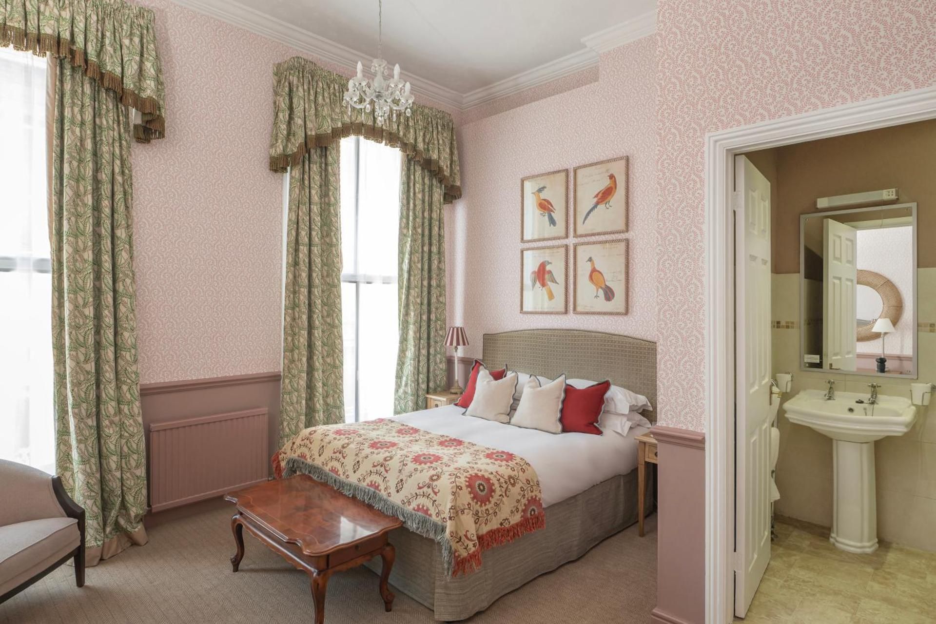 undefined The Royal Hotel 7