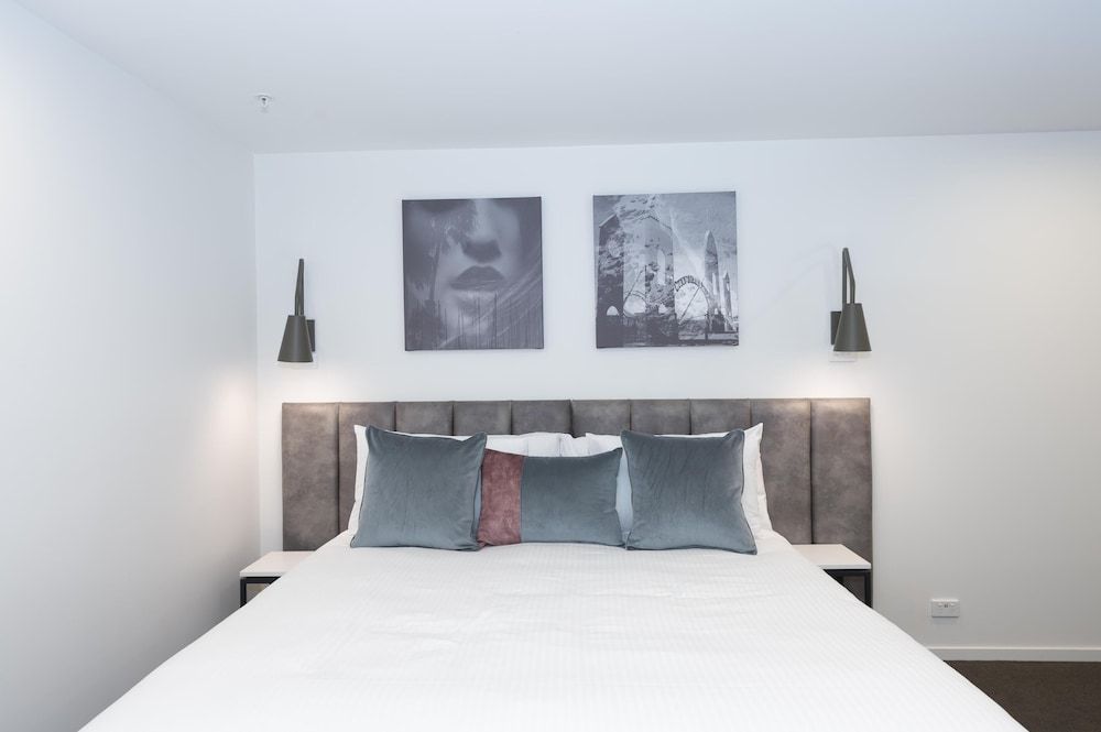 Oaks R Suites Geelong 2 Bedroom Loft Apartment 5