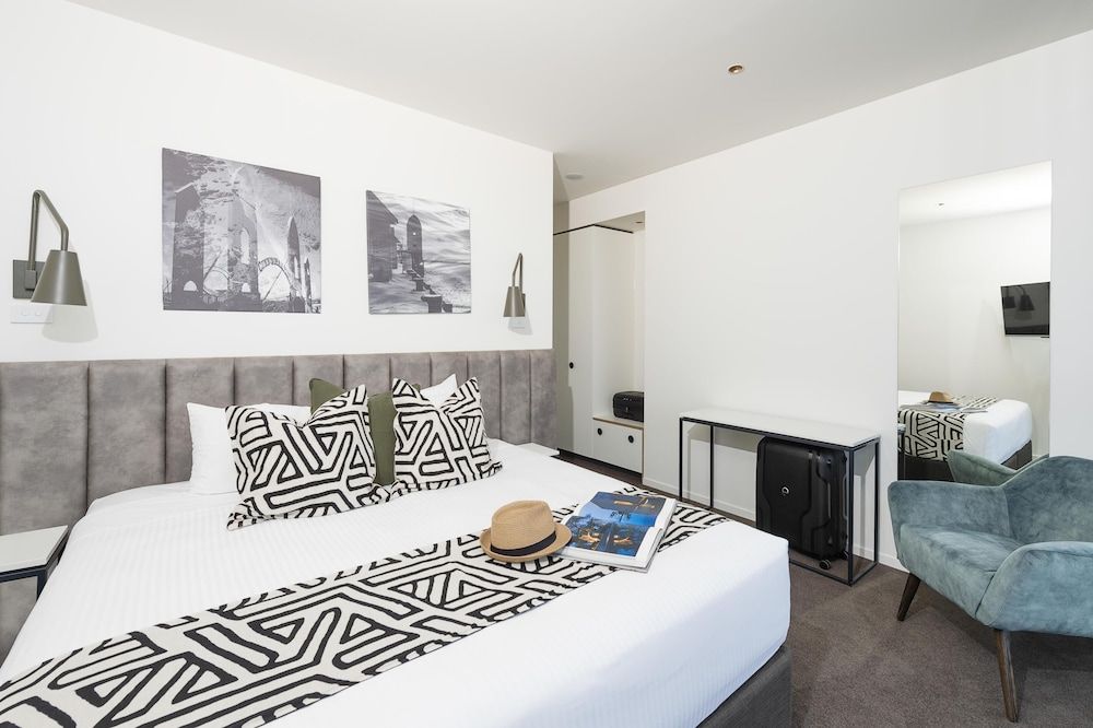 Oaks R Suites Geelong 2 Bedroom Two Bathroom Apartment 8