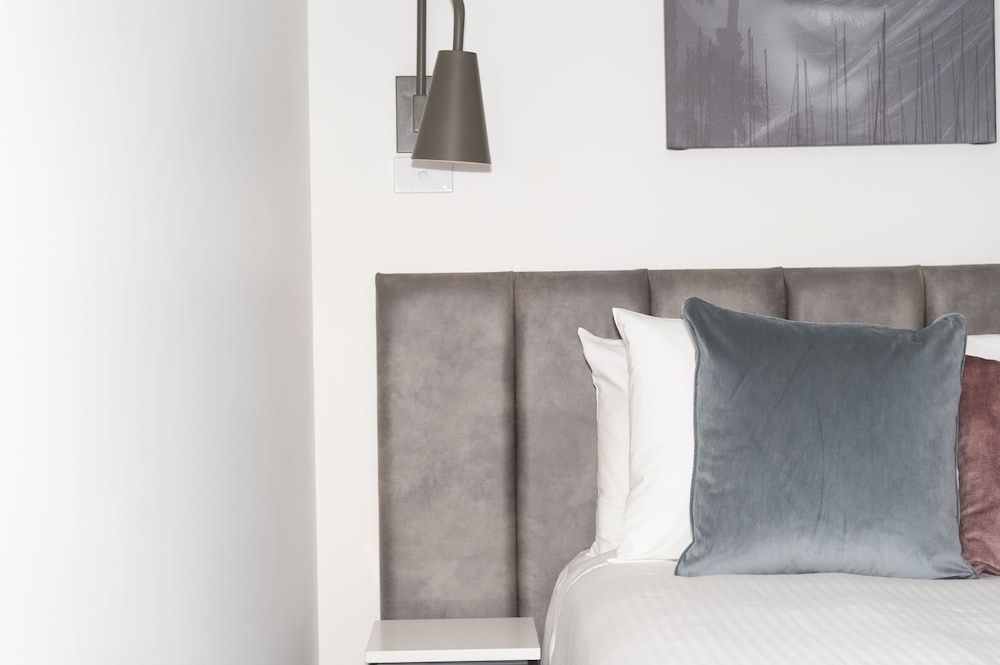 Oaks R Suites Geelong 2 Bedroom Loft Apartment 3