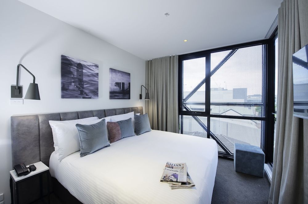 Oaks R Suites Geelong 2 Bedroom Two Bathroom Apartment 2