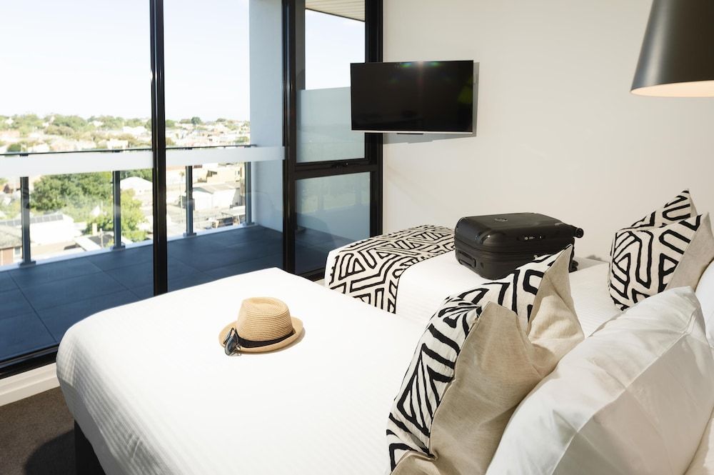 Oaks R Suites Geelong 2 Bedroom Two Bathroom Apartment 7