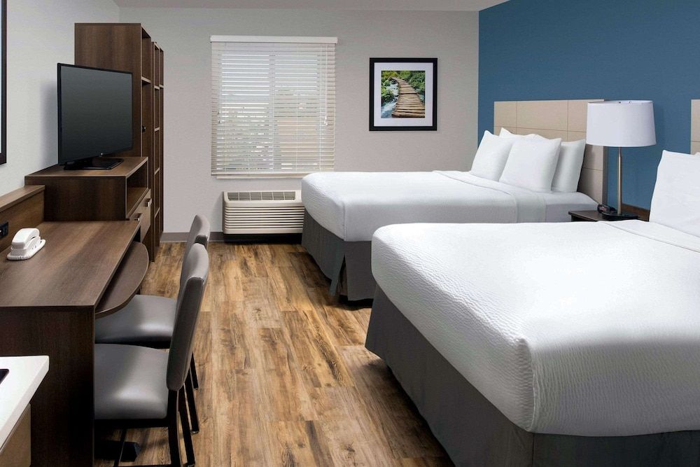 Standard Studio, 2 Queen Beds, Kitchen