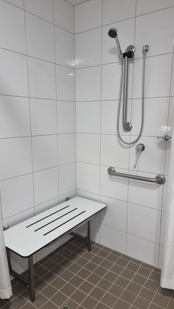 Hudson Parap Accessible One Bedroom Apartment 3