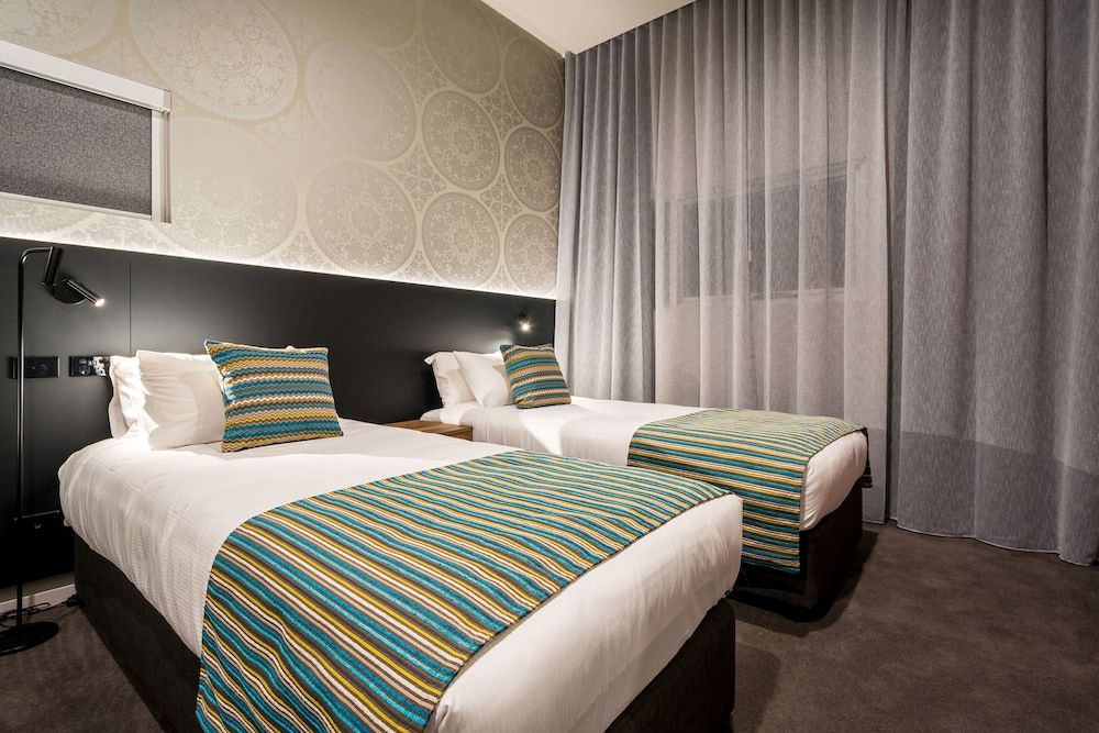 Elite Gold Coast Family Suite - Free Mini Golf 3