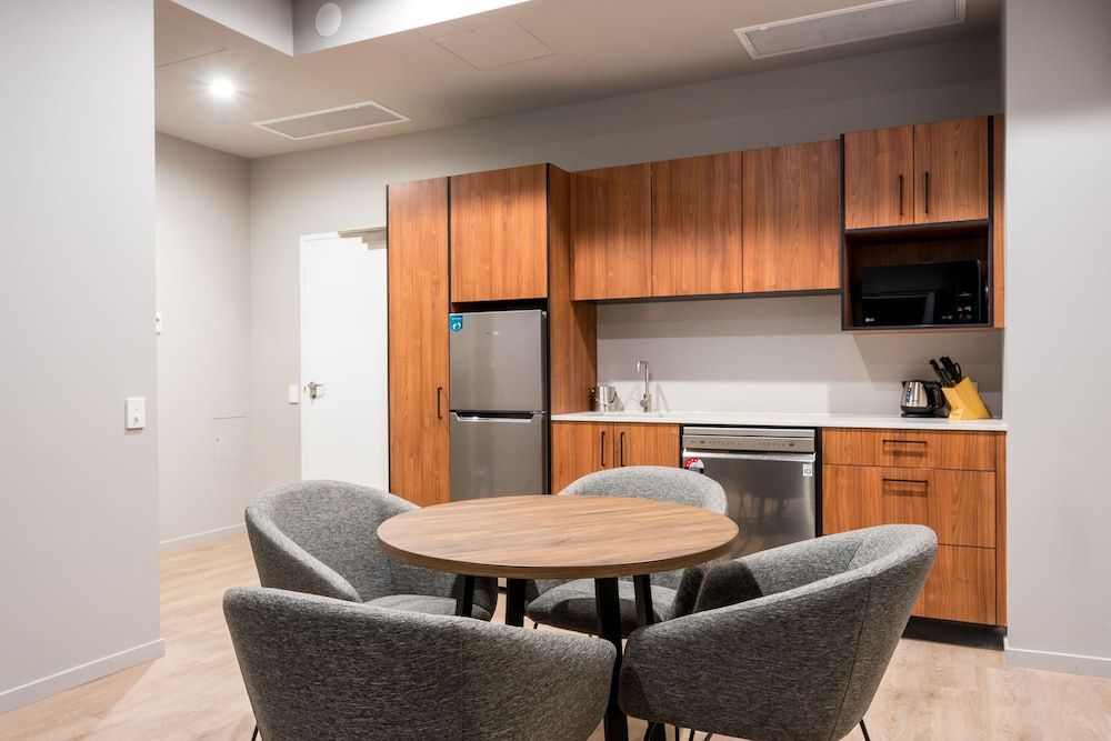 Elite Gold Coast 1 Bedroom Suite - Free Mini Golf 3