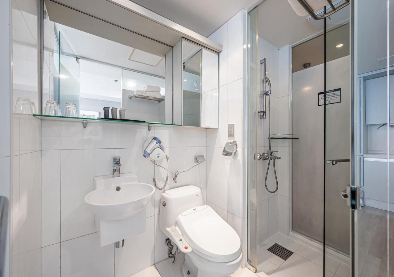 Haeundae Seacloud Hotel Residence Superior Partial Ocean View Twin Room 2