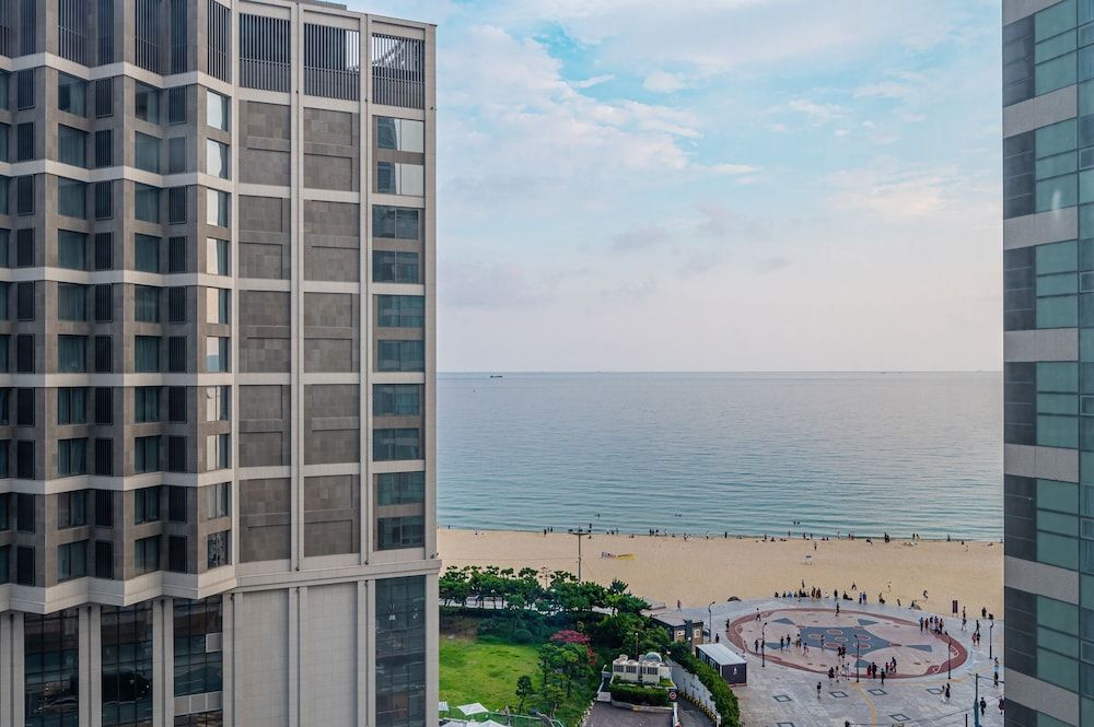 undefined Haeundae Seacloud Hotel Residence 2