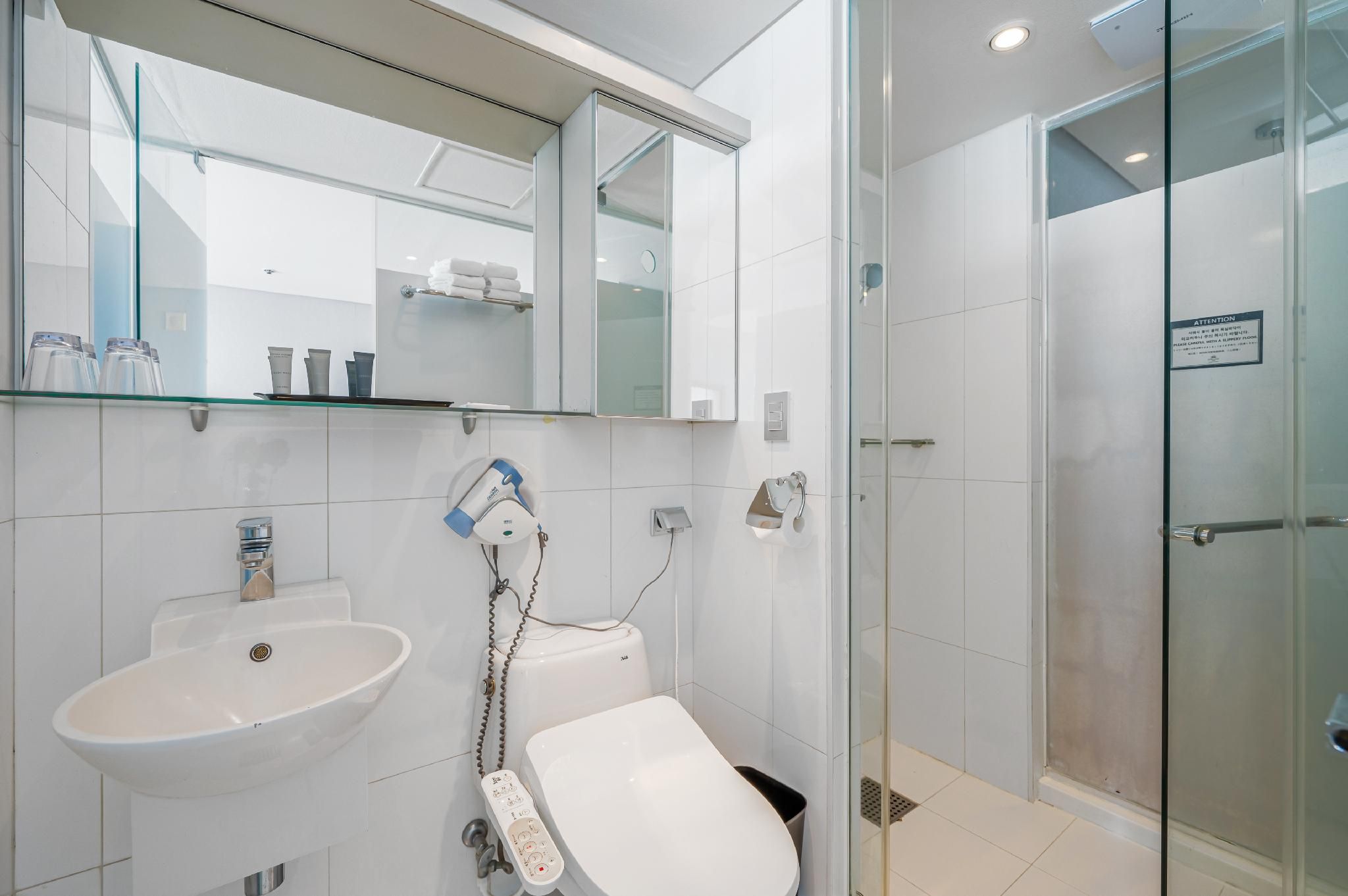 undefined [Agoda Pick] Haeundae Seacloud Hotel Residence 6