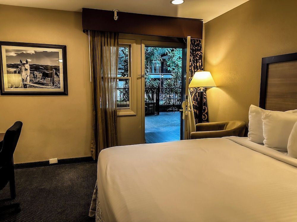 Heritage Inn Standard Room, 2 Queen Beds, Refrigerator, Mezzanine 2