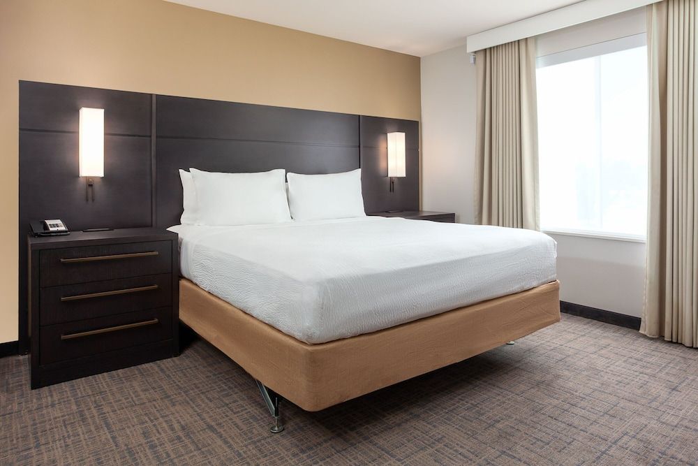 Suite, 1 Double Bed, Non Smoking (Hearing Accessible)