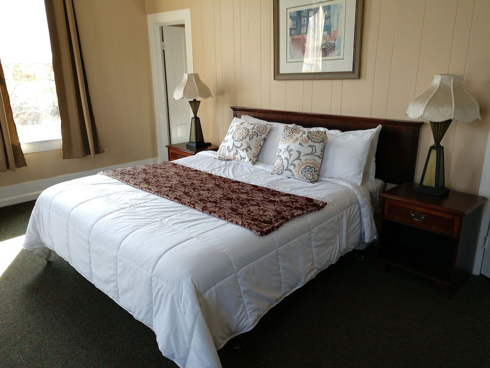 Hotel Wayne Two bedroom suite