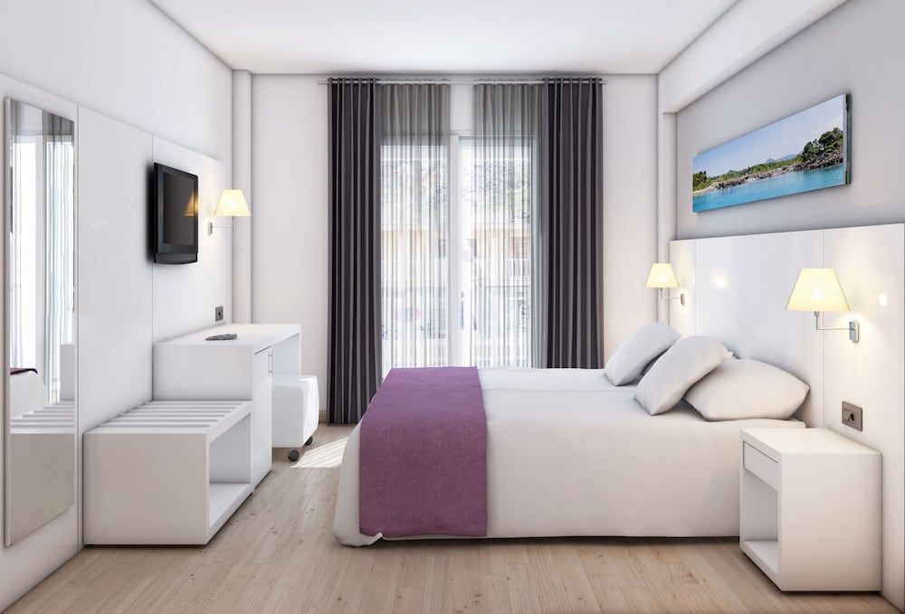 Hotel Morlans Garden Premium Double Room (Occupancy 3) 5