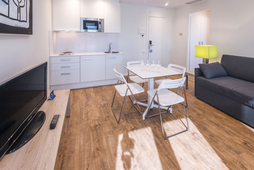 Apartamentos Playa de Castelldefels Executive Apartment (3 pax) 7