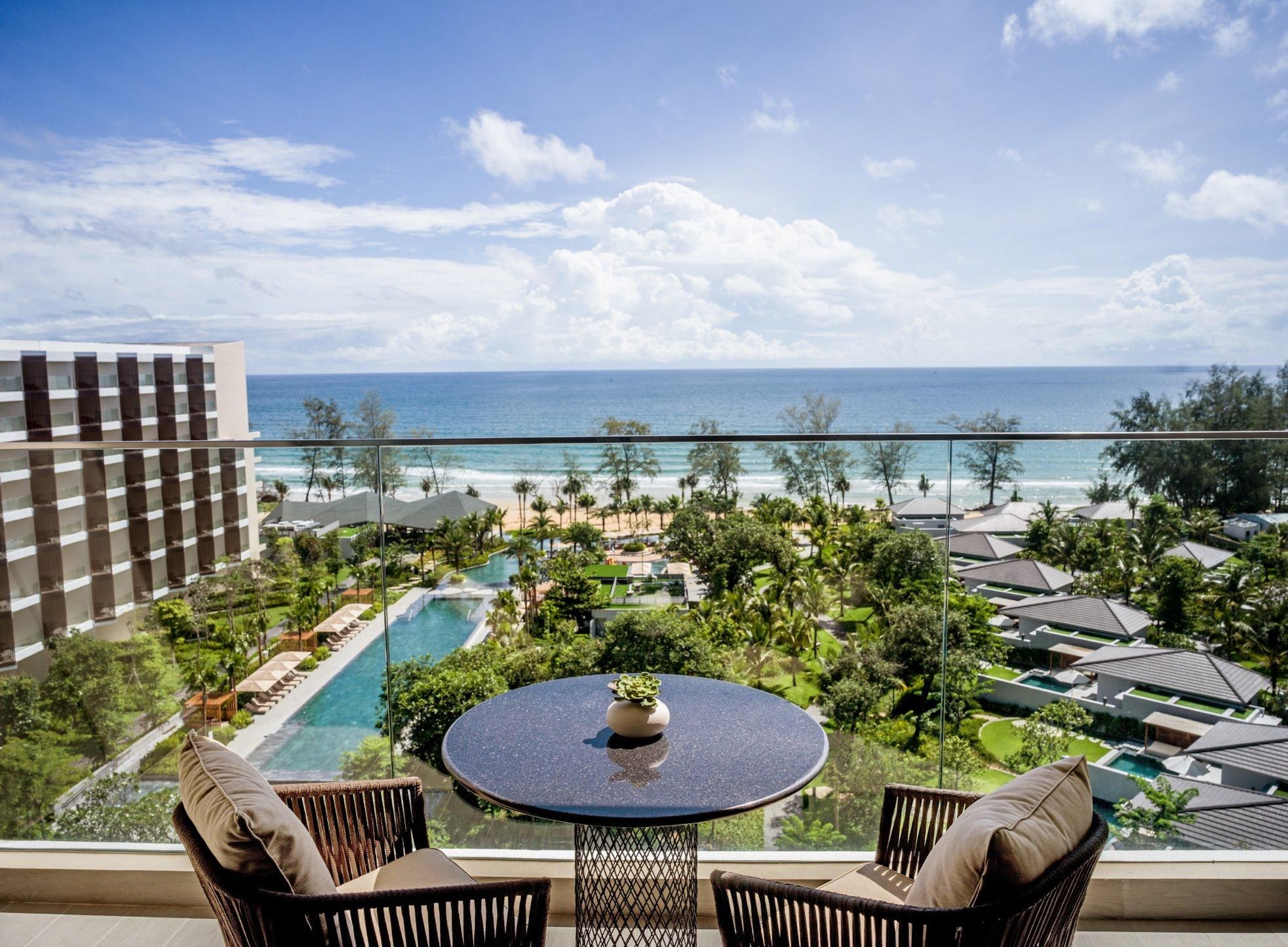 1 King Standard Ocean View