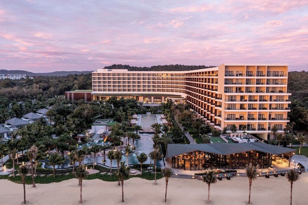 undefined Crowne Plaza Phu Quoc Starbay by IHG