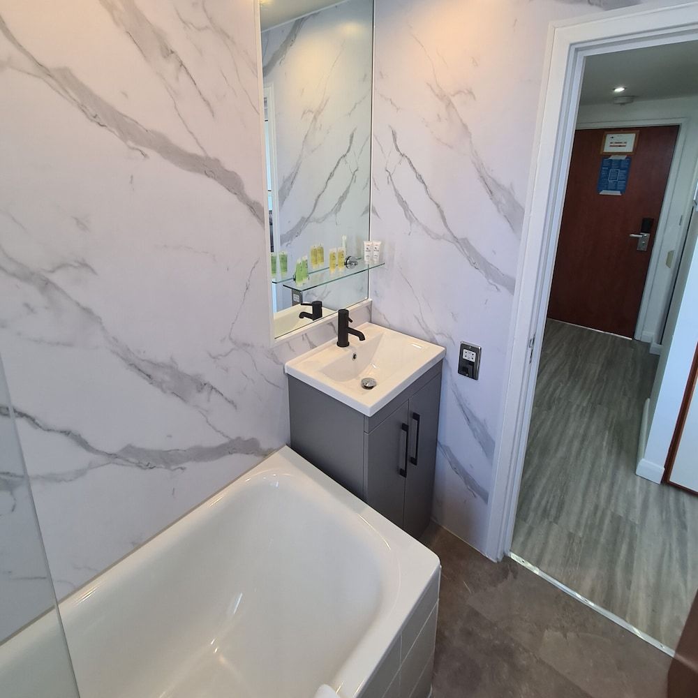 Roland House Deluxe Studio 7