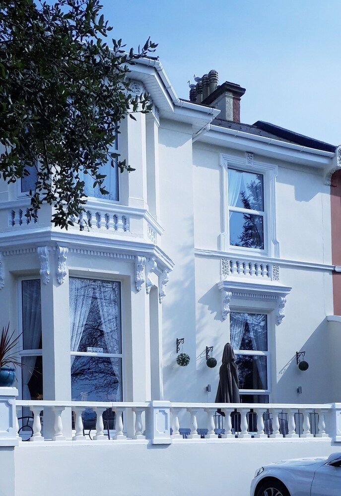 The Netley Hotel