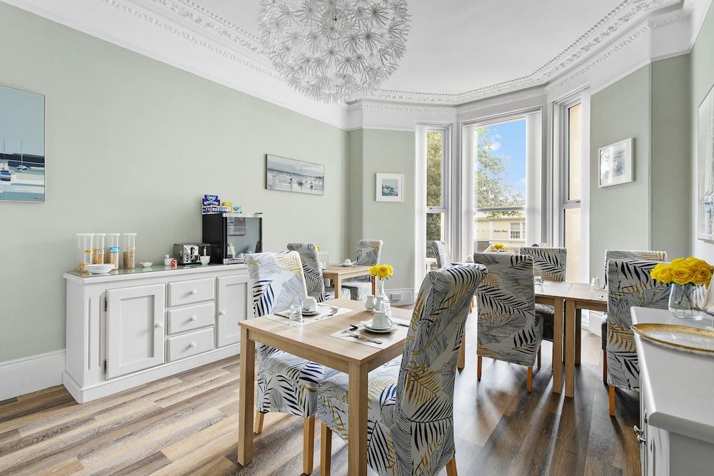 The Netley Hotel
