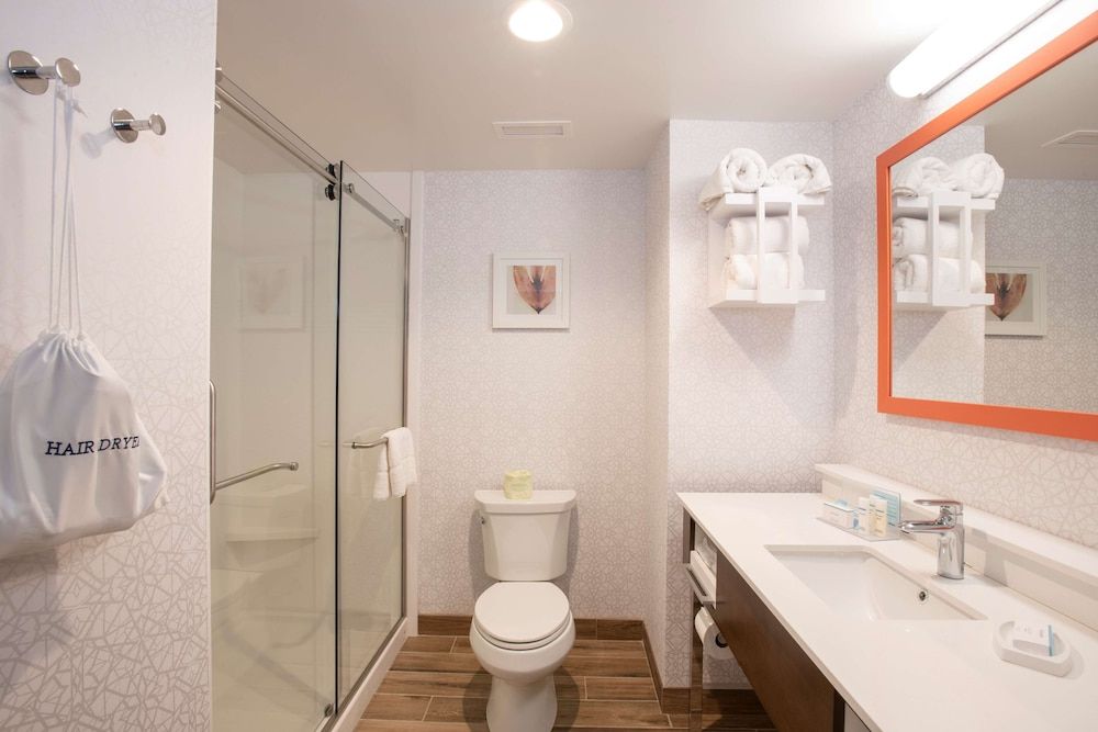 Room, 2 Queen Beds, Refrigerator & Microwave