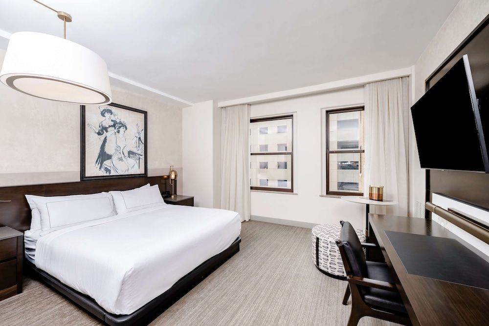 Room, 1 King Bed, Accessible, Bathtub