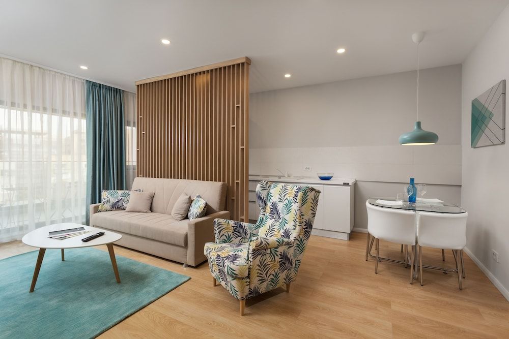 Athina Suites Hotel Standard Double Room, Balcony 14