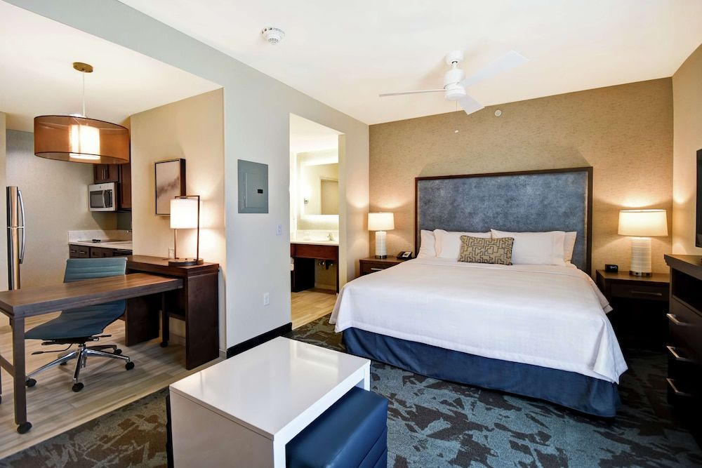Studio, 1 King Bed, Accessible (Hearing)