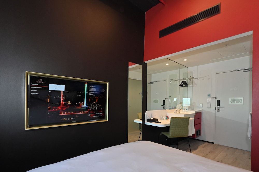 Hotel Sky Cape Town Double Room 5