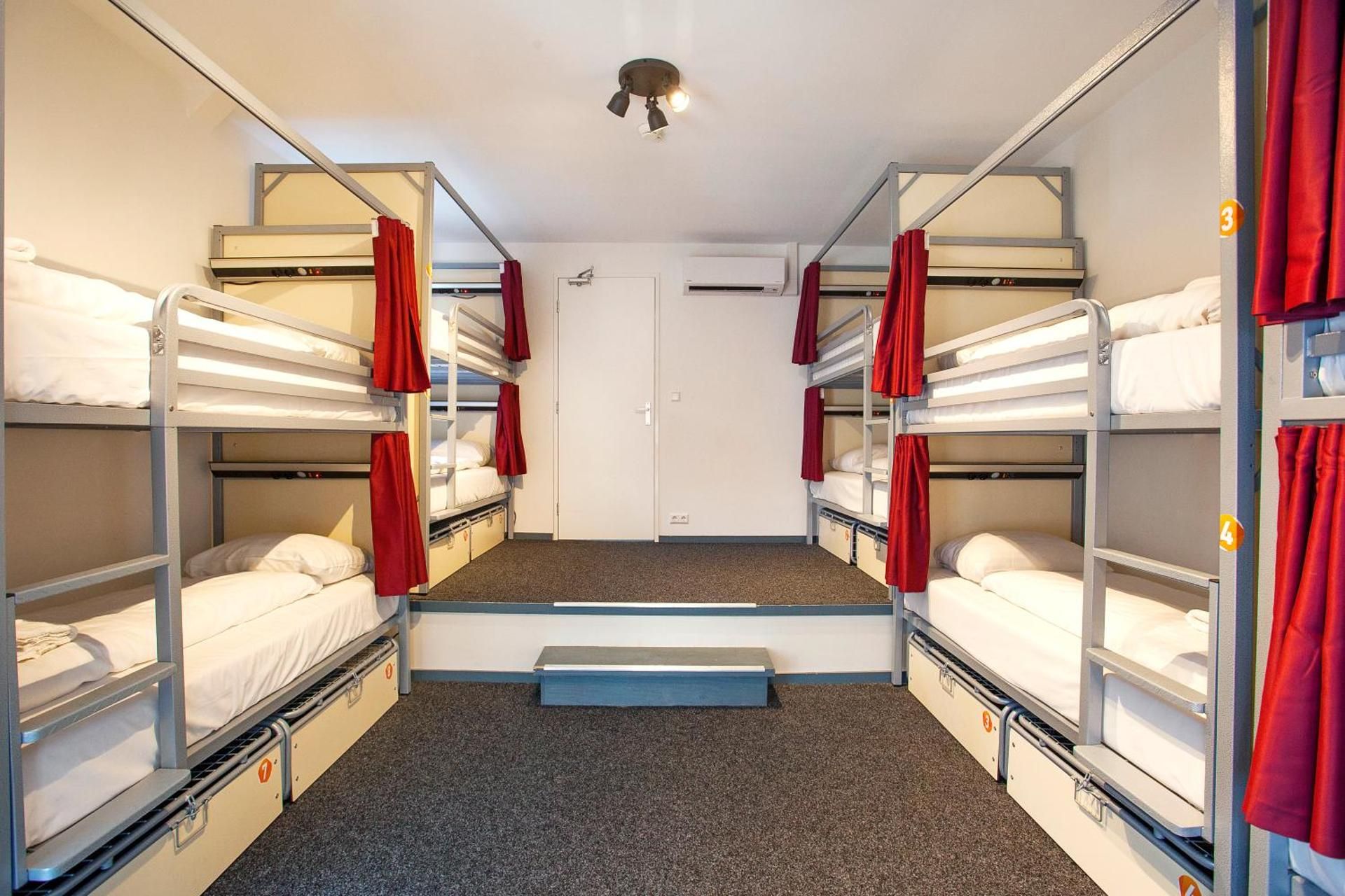 1 Person in 10-Bed Dormitory - Mixed