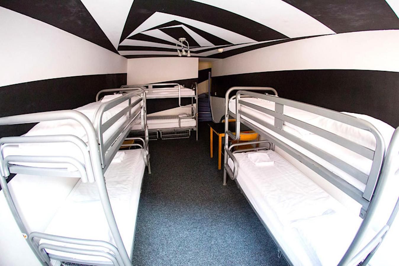 Private 6-Bed Room Ensuite
