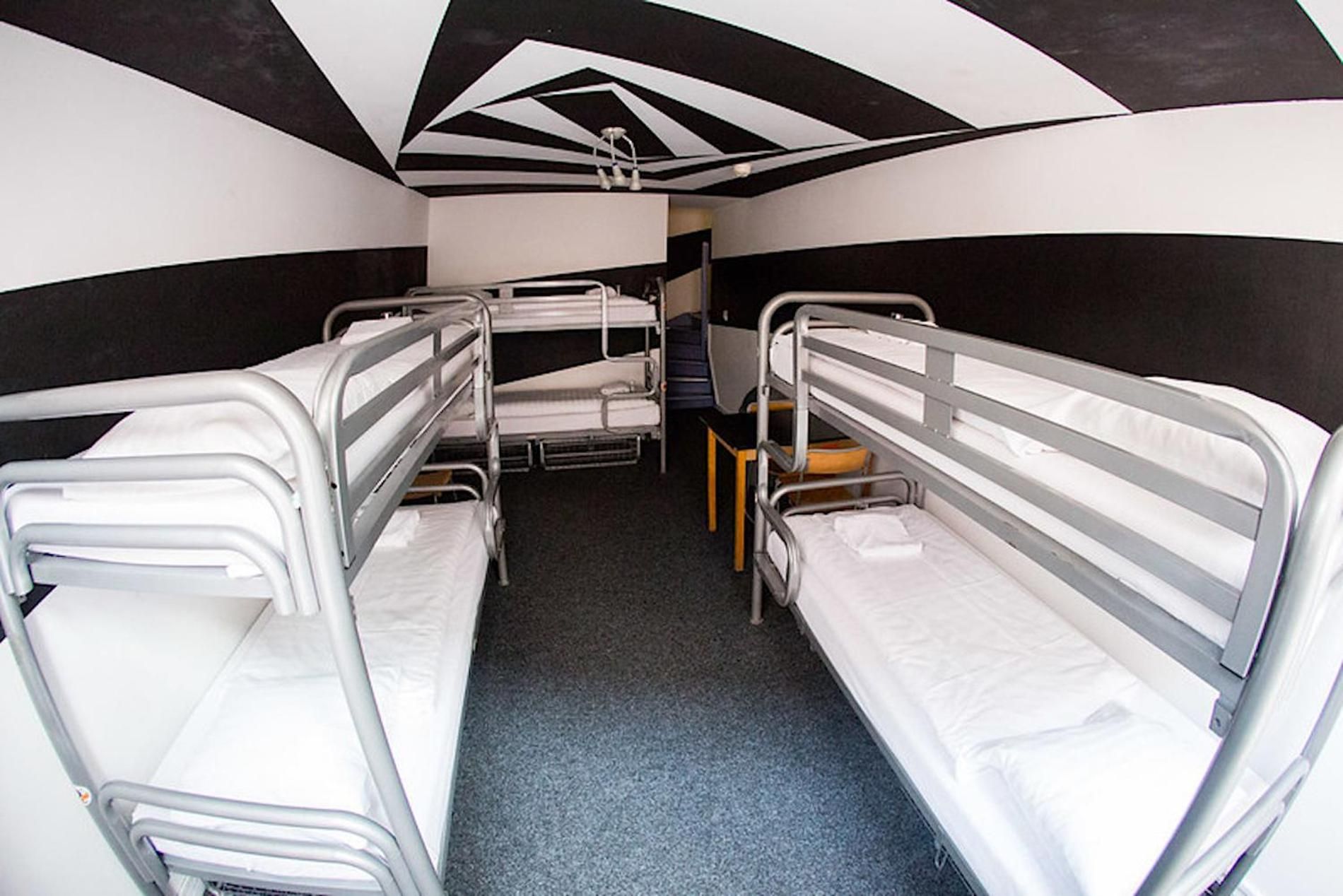 Bed in 6-Bed Mixed Dormitory Room