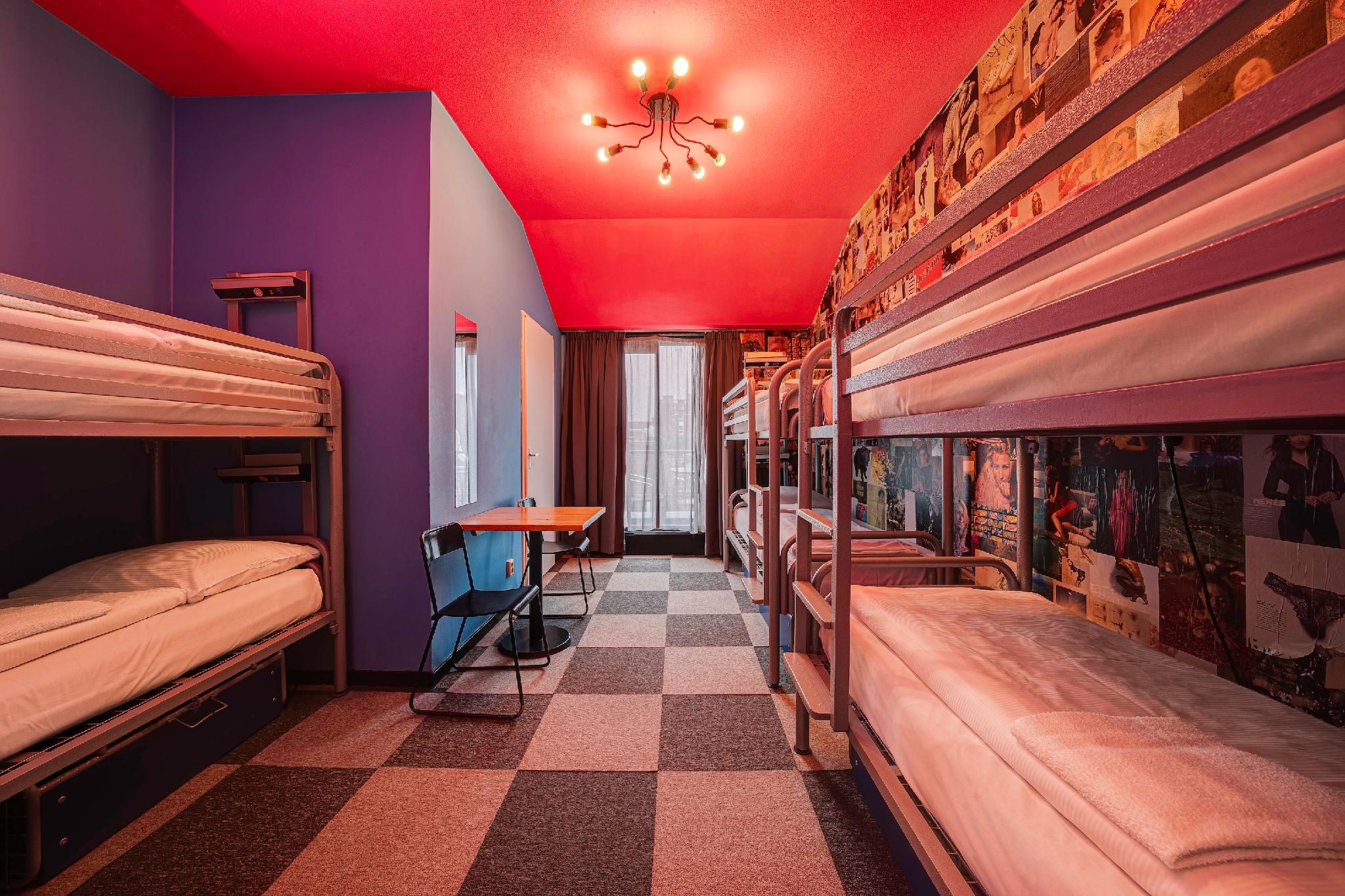 1 Person in 6-Bed Dormitory with En-Suite - Mixed