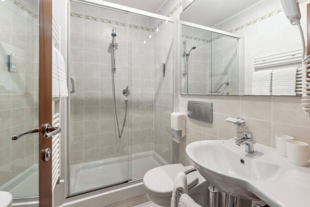 Hotel Delfino Double Room, 1 Queen Bed 17