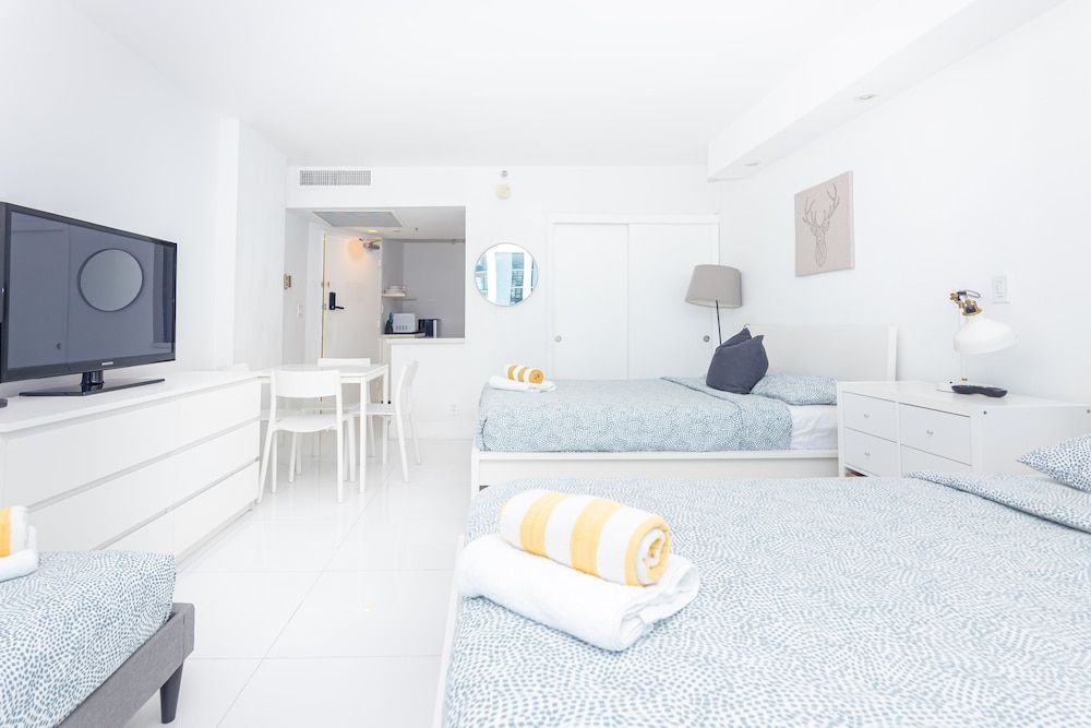 Blue Ocean Apartments Gallery Studio Suite 2