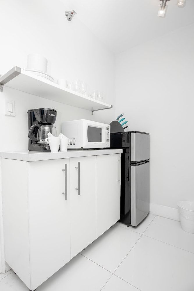 Blue Ocean Apartments Gallery Studio Suite 8