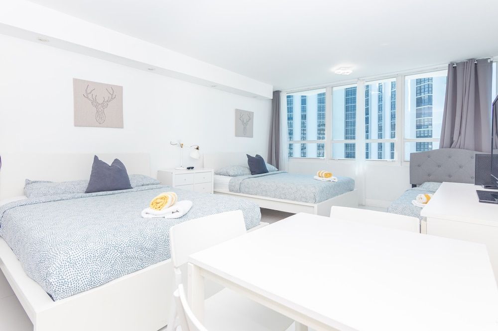 Blue Ocean Apartments Gallery Studio Suite 5