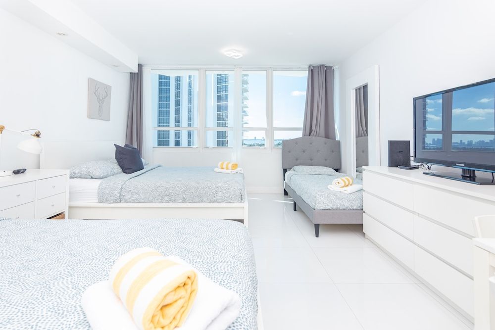 Blue Ocean Apartments Gallery Studio Suite 3