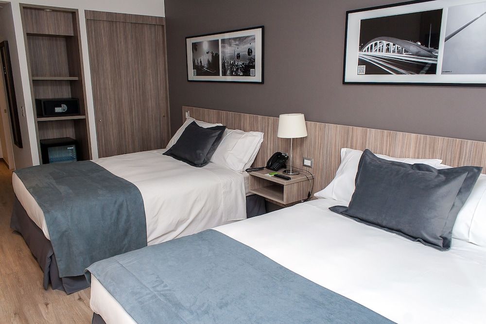 undefined Hotel Capital Bellet 8