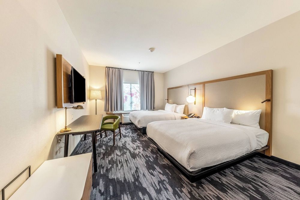 Room, 2 Queen Beds (Hearing Accessible)