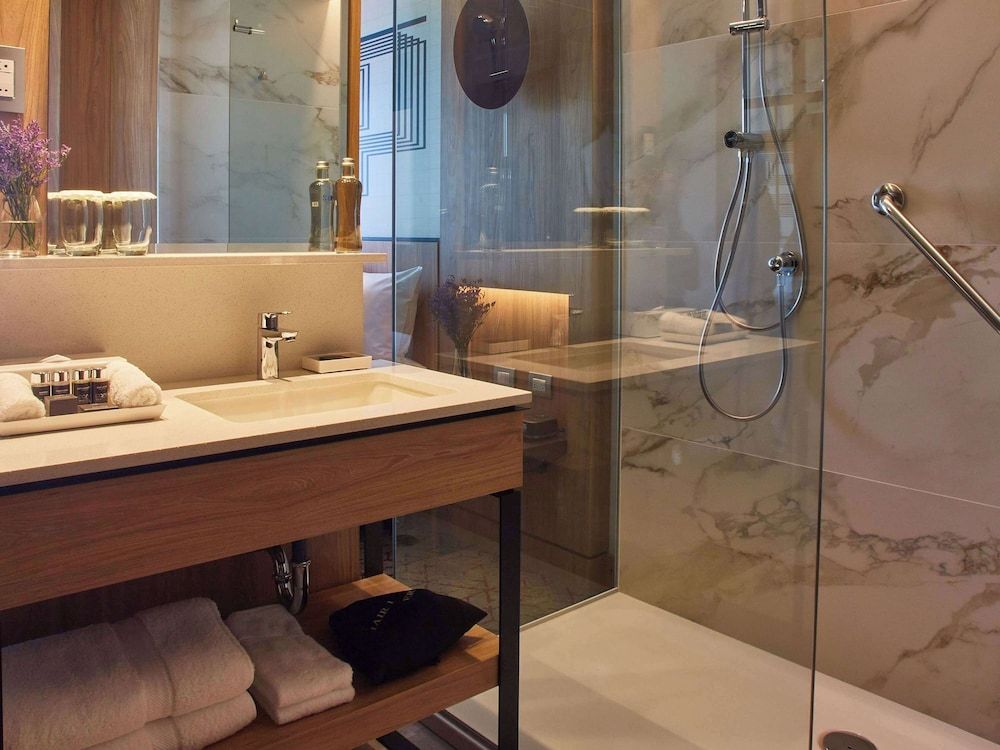 Pullman Lima Miraflores Superior Room, 1 King Bed 5