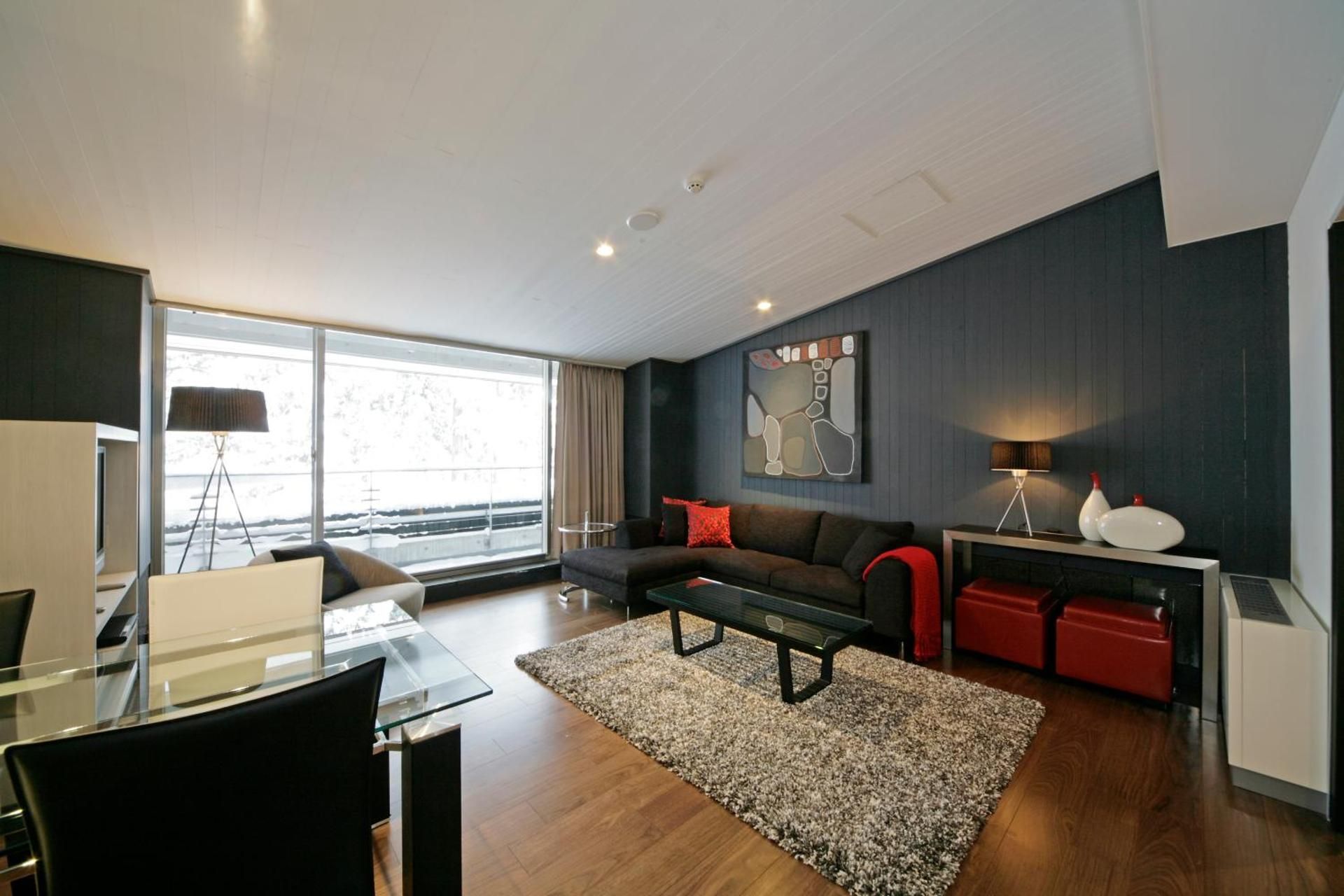 Deluxe Apartment