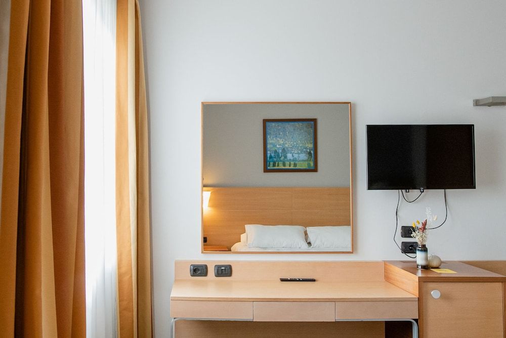 BELSTAY ROMA AURELIA Classic Double Room 4