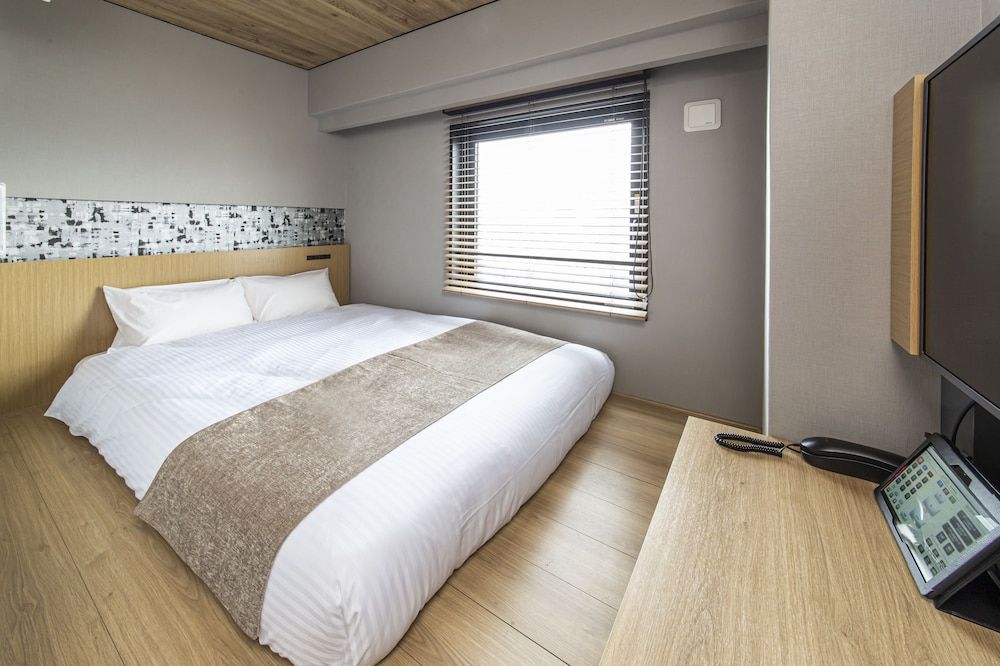 HOTEL AMANEK Kamata Ekimae Standard Double Room 2